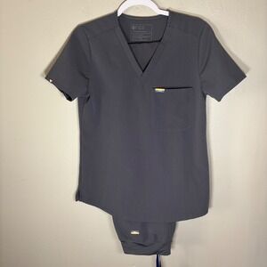 FIGS Graphite Grey Pride Rainbow Scrub Set Womens Small V-Neck Jogger Pants